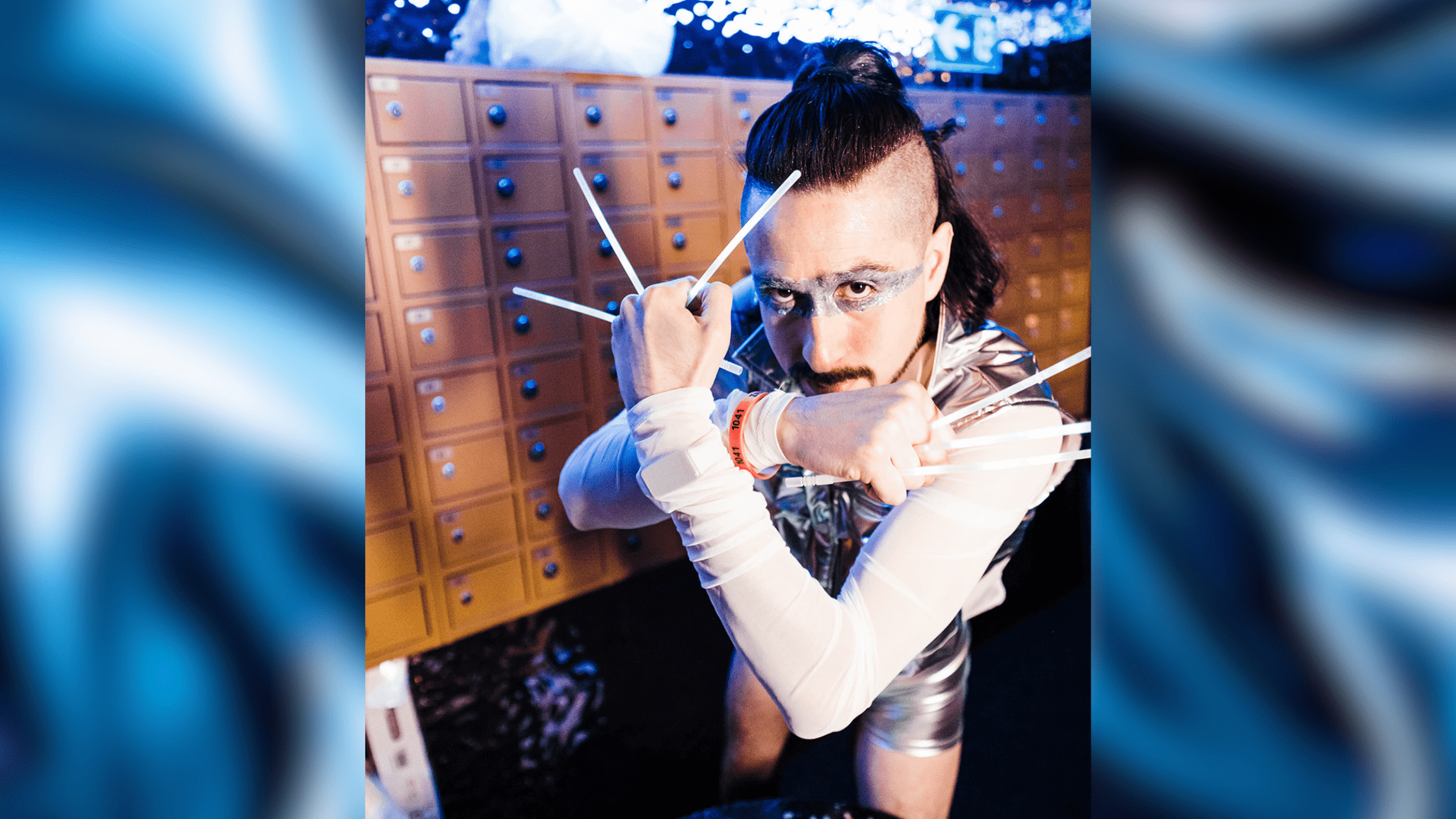 Studio Min Outfit, Winter Fetish Ball