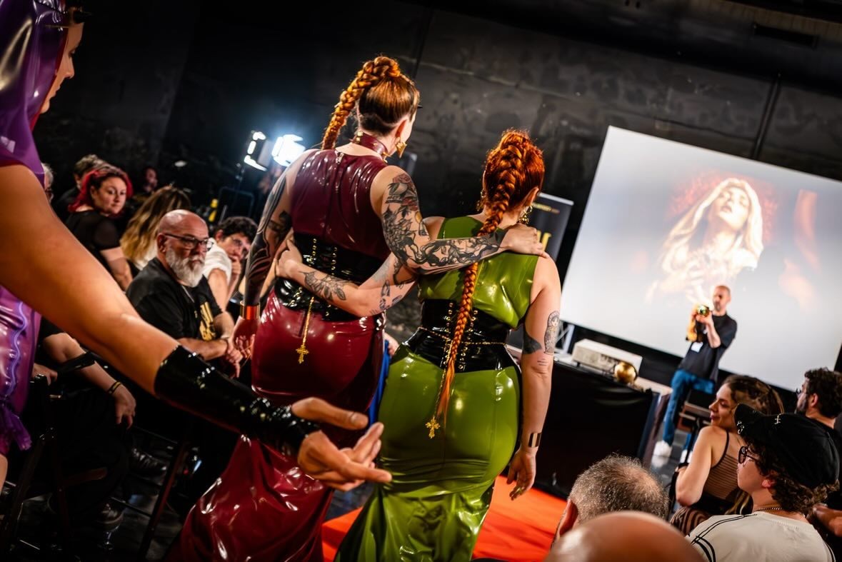 everlust-latex-desfile-bdsm-film-fest.jpg